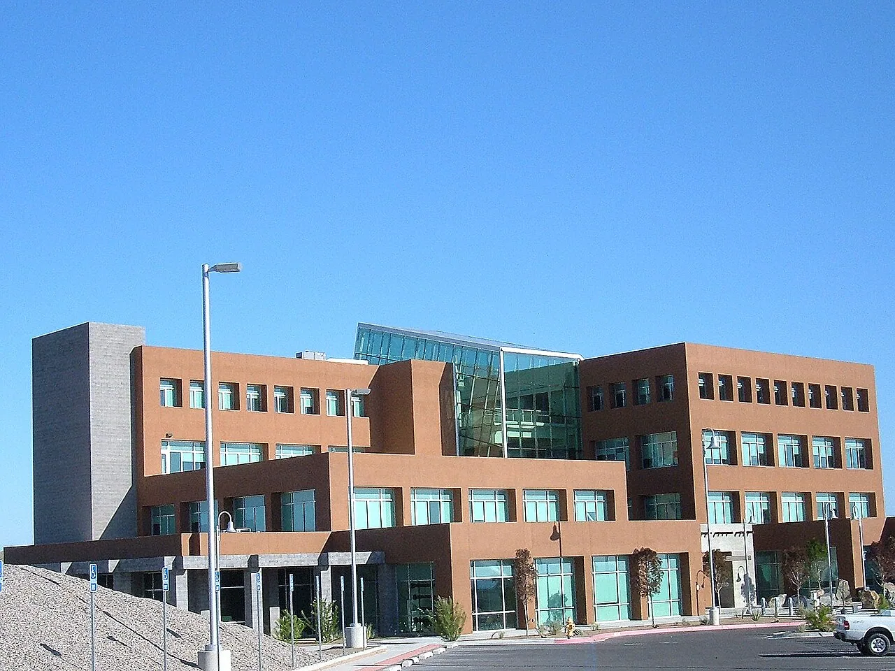 Commercial building in Rio Rancho, NM